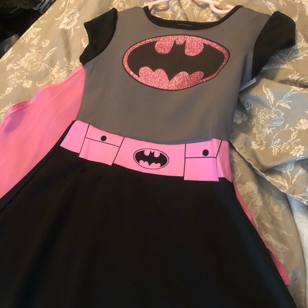 Batman Dress with Cape. Girls XS 4/5 NWT
